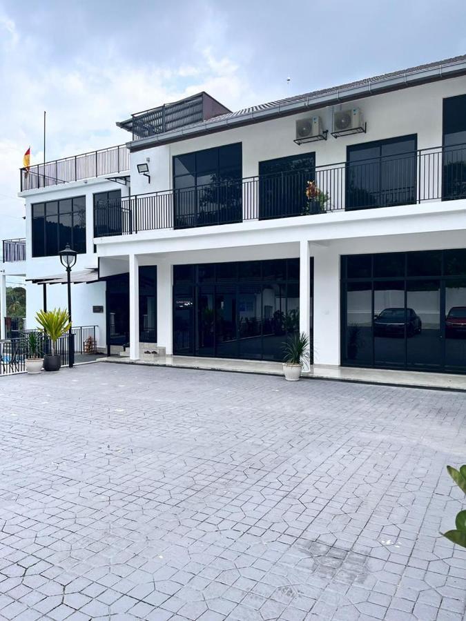 Jenderam Hill Villa Сепанг Екстериор снимка