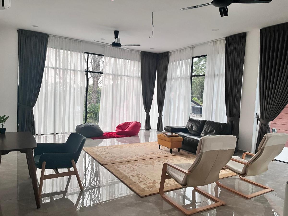 Jenderam Hill Villa Сепанг Екстериор снимка
