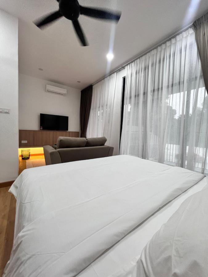 Jenderam Hill Villa Сепанг Екстериор снимка
